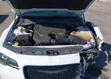 2021 Chrysler 300 300S из США, поврежденный, VIN 2C3CCABG5MH634219